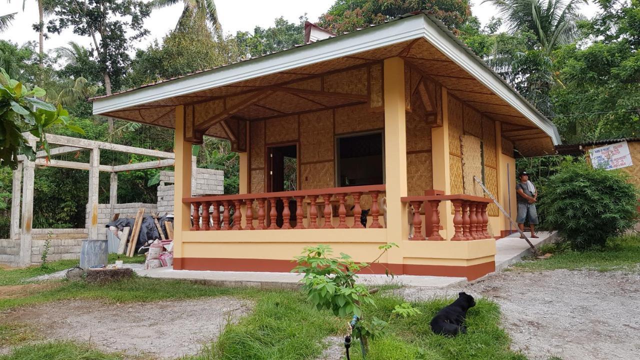 Paco's Garden Home Stay Mambajao Exterior foto