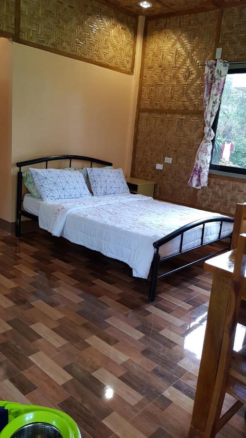 Paco's Garden Home Stay Mambajao Exterior foto