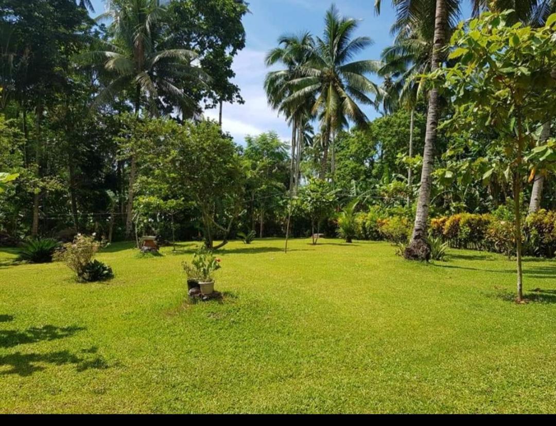Paco's Garden Home Stay Mambajao Exterior foto