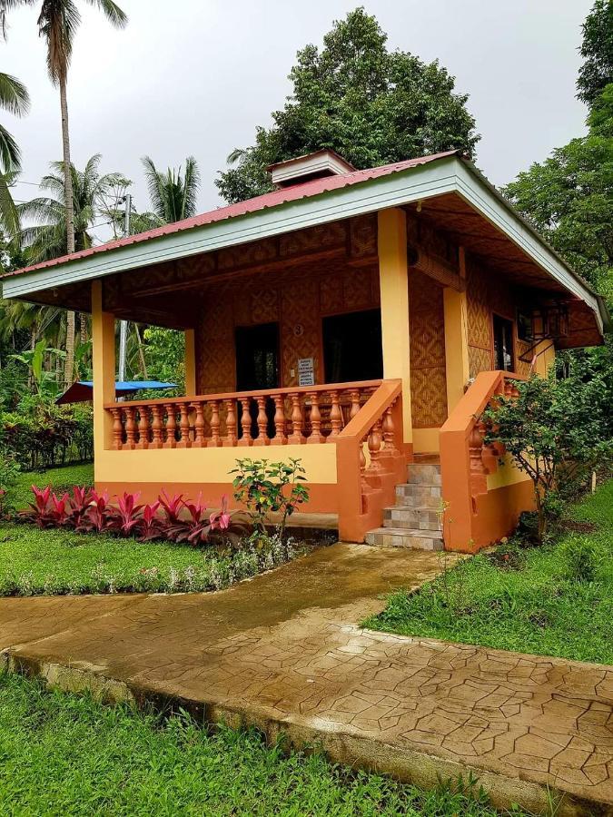 Paco's Garden Home Stay Mambajao Exterior foto