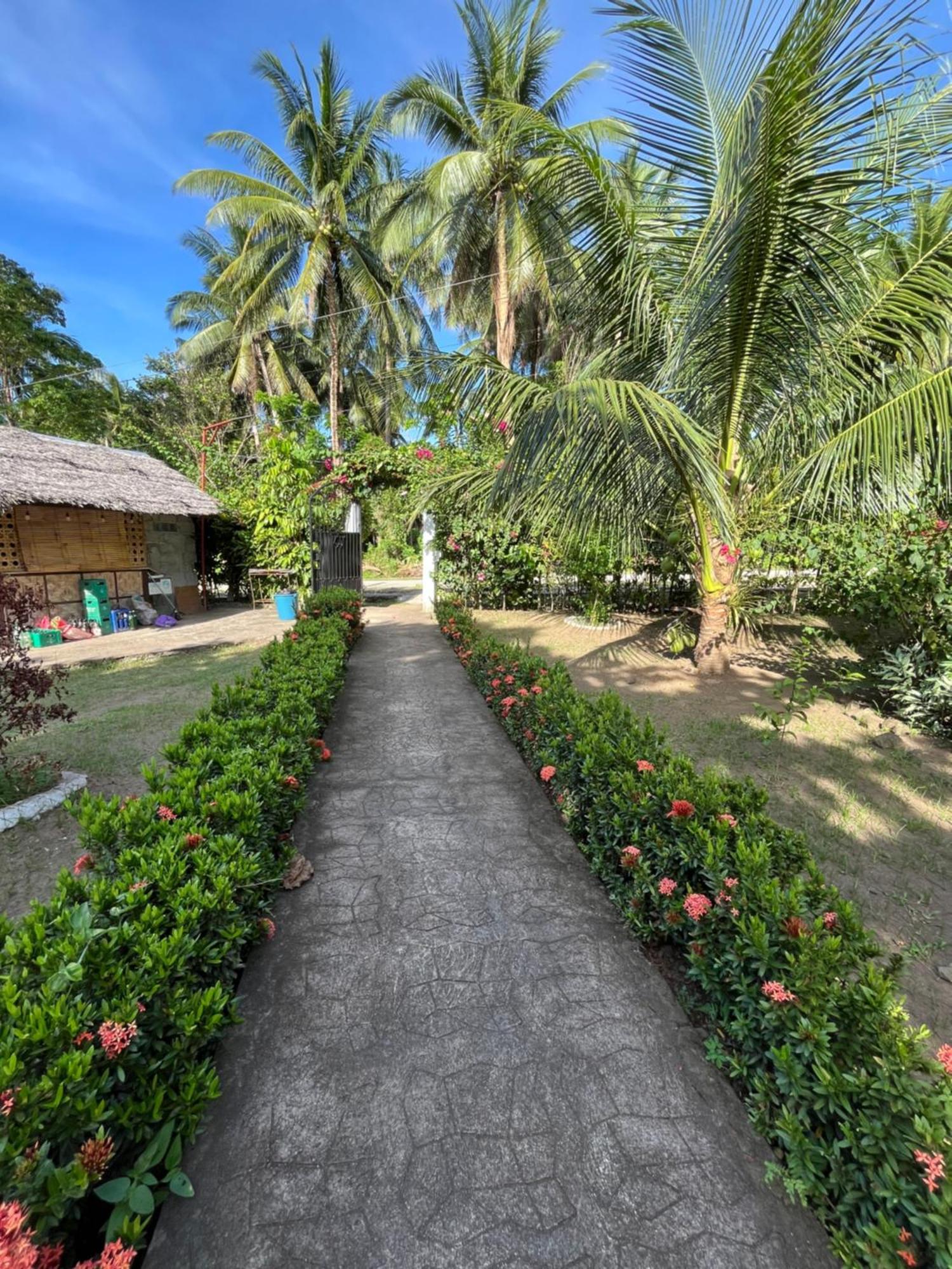 Paco's Garden Home Stay Mambajao Exterior foto