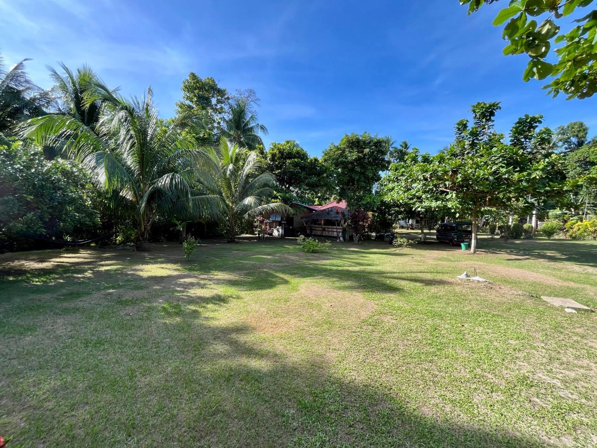 Paco's Garden Home Stay Mambajao Exterior foto